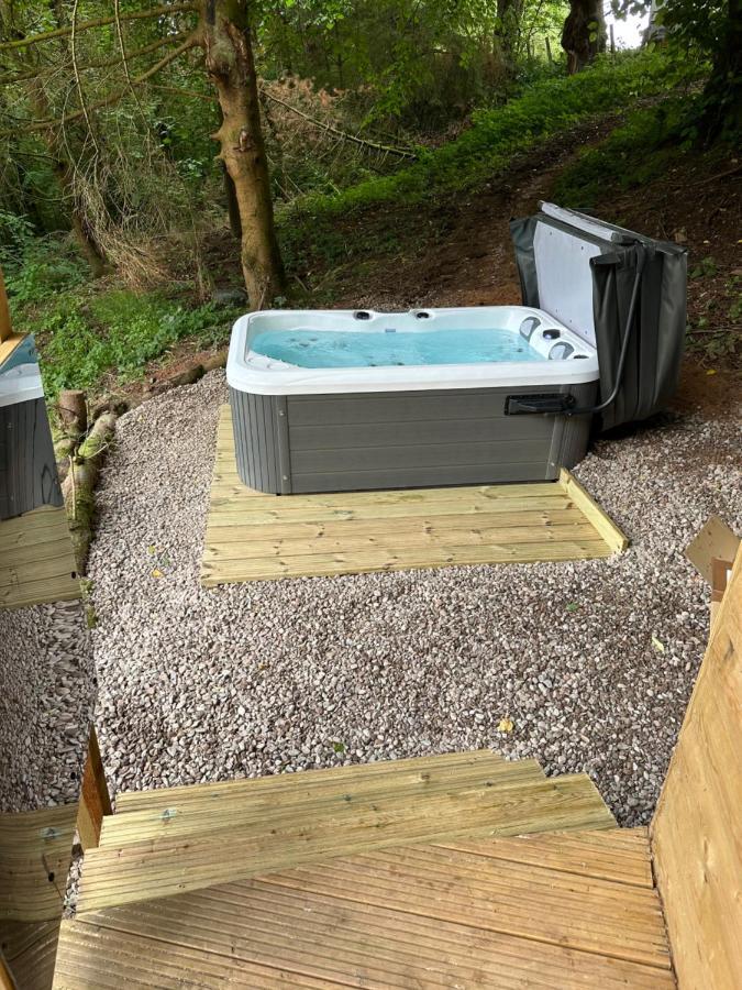 Unique Orchard Lodge For Couples With Hot Tub Strathaven Exterior photo